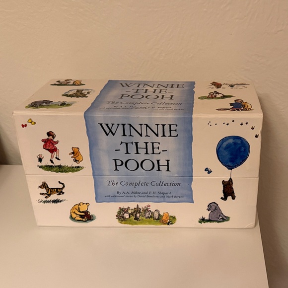 Winnie the Pooh Complete Collection Box Set - Picture 1 of 6